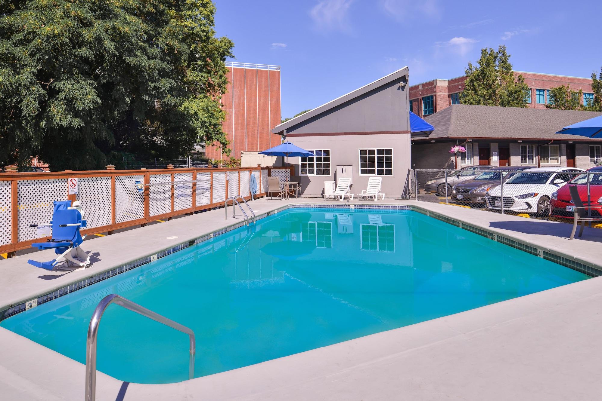 Travelodge By Wyndham Eugene Downtown/University Of Oregon Buitenkant foto