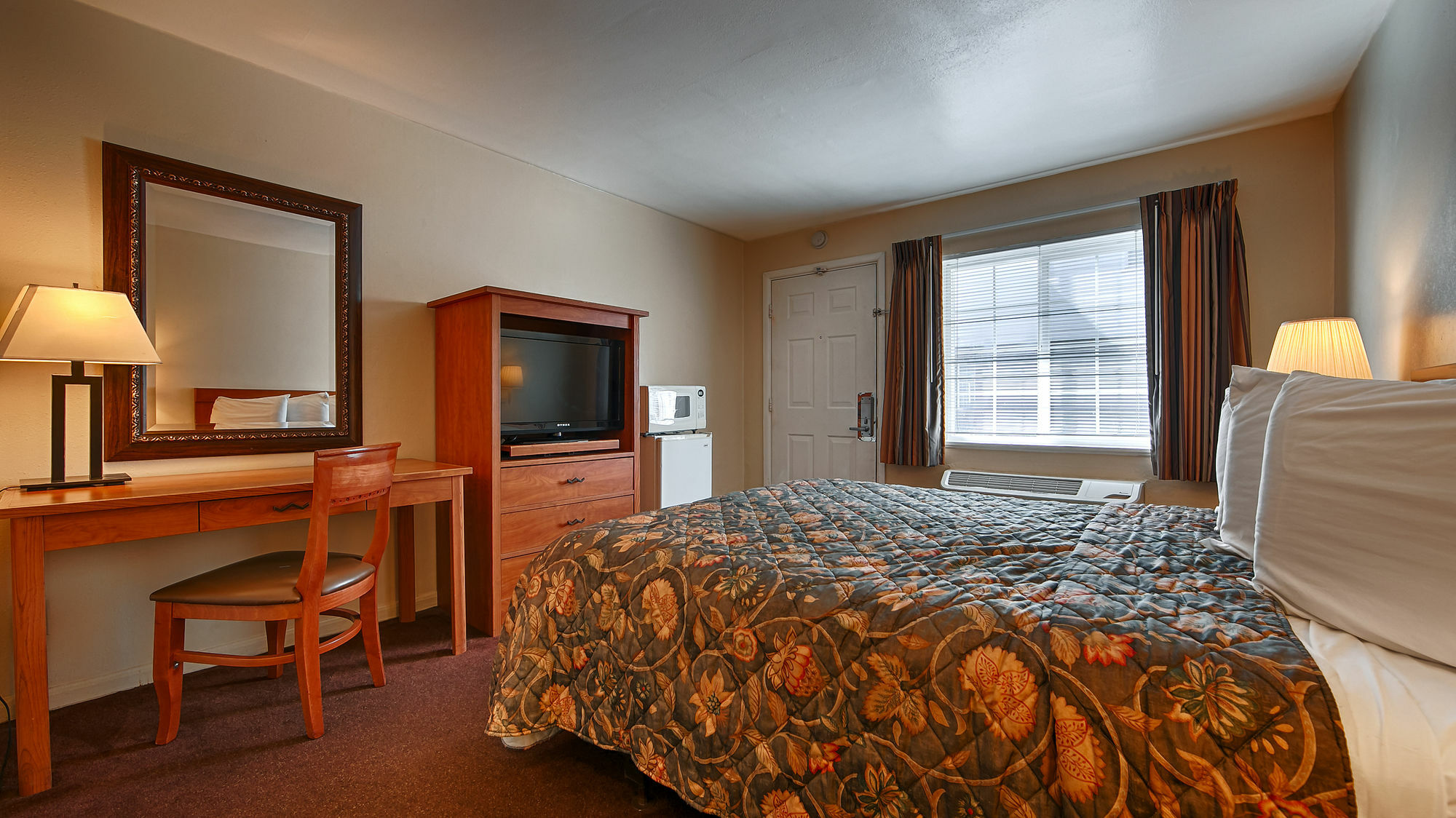 Travelodge By Wyndham Eugene Downtown/University Of Oregon Buitenkant foto